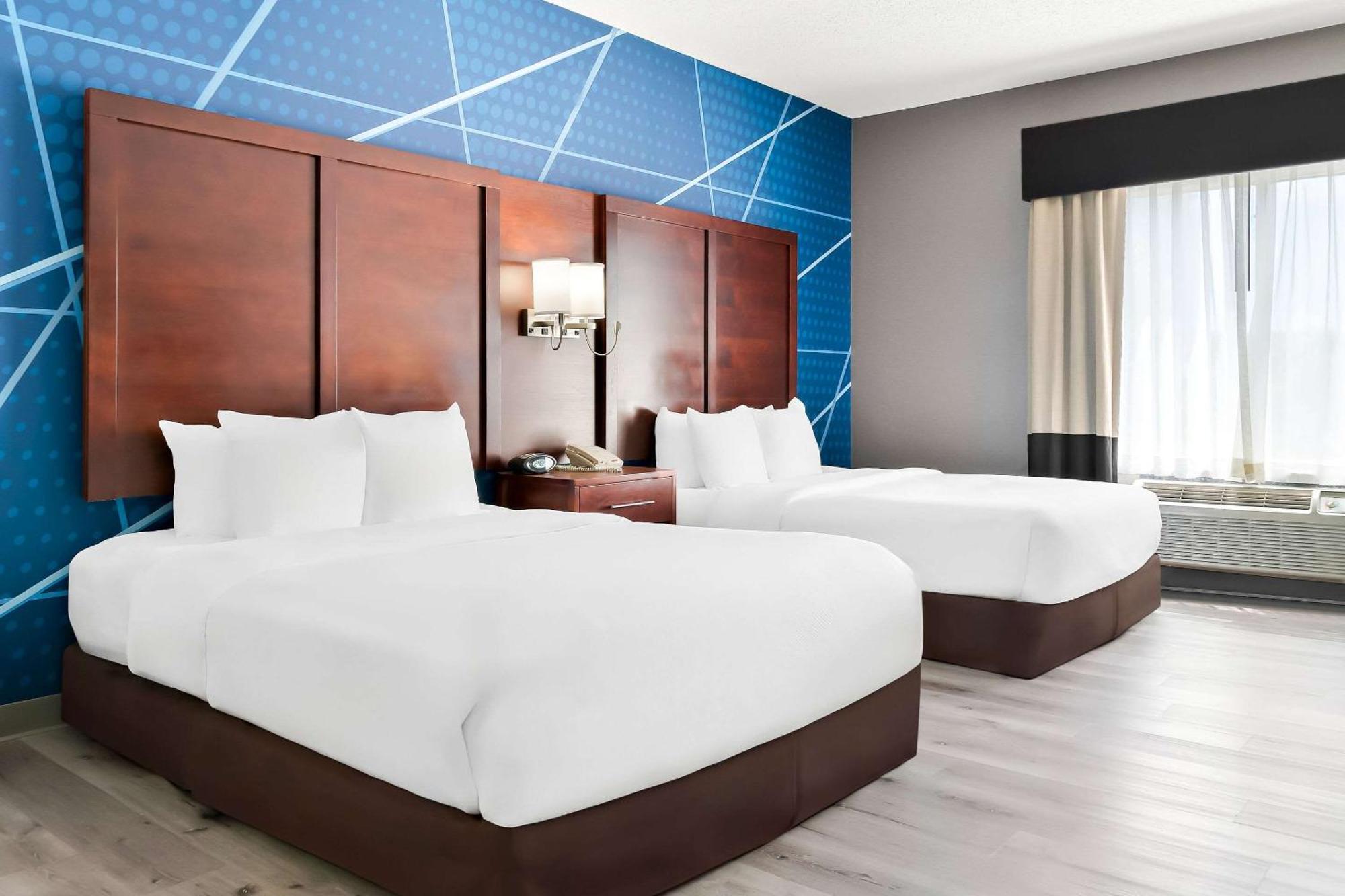 Comfort Suites Southfield-Detroit Buitenkant foto