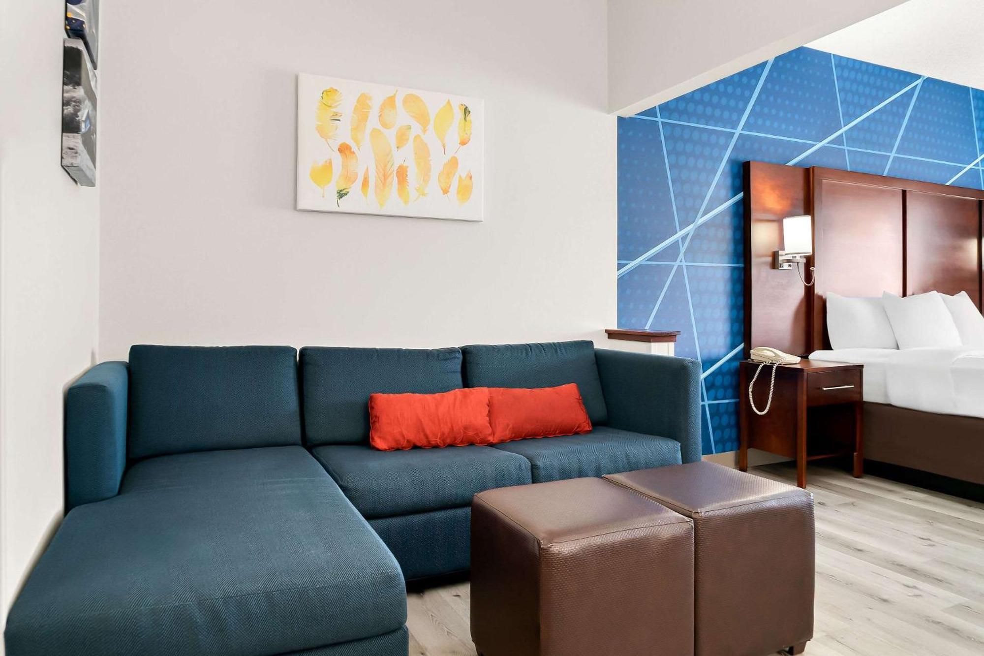 Comfort Suites Southfield-Detroit Buitenkant foto