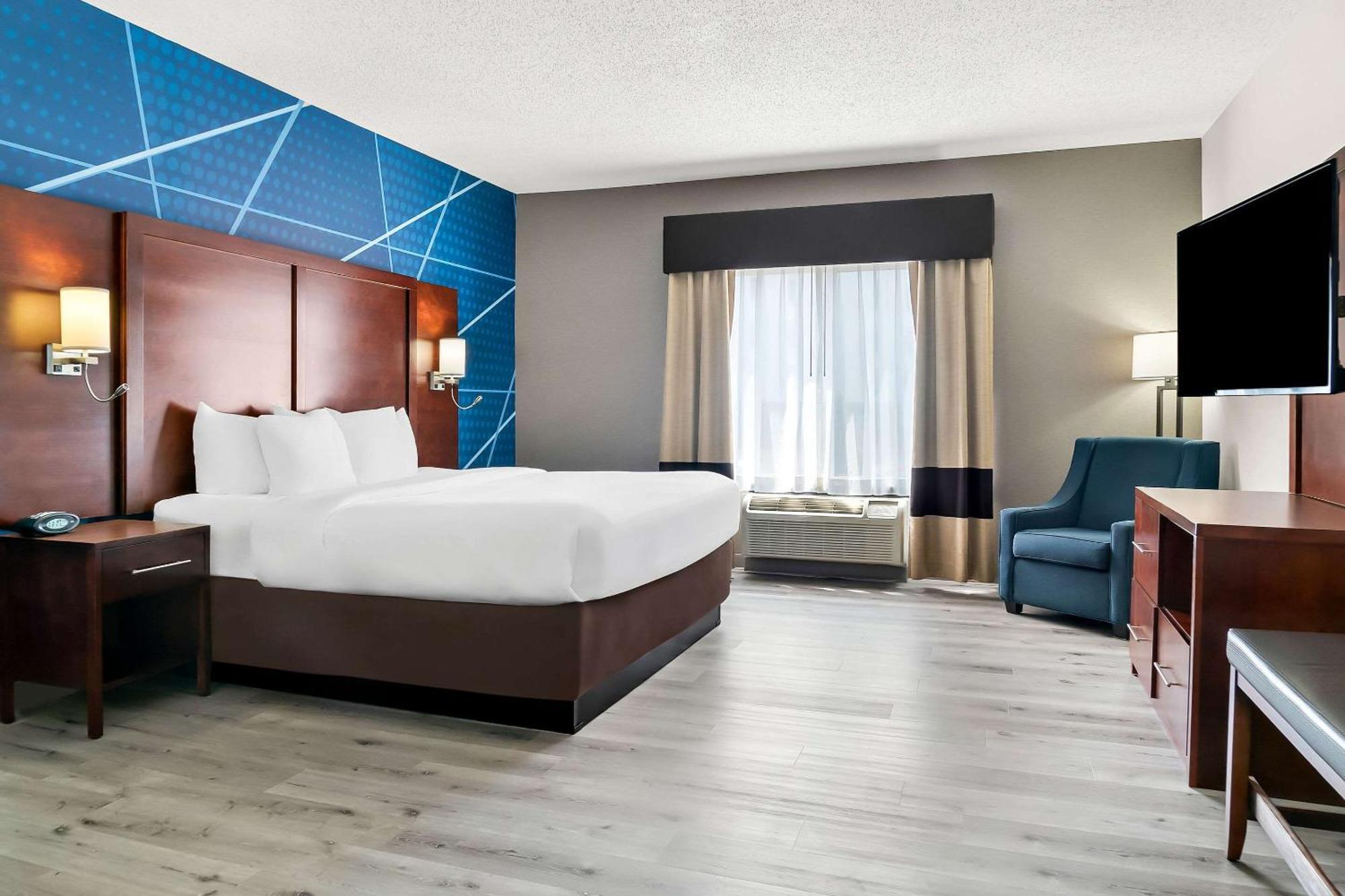 Comfort Suites Southfield-Detroit Buitenkant foto